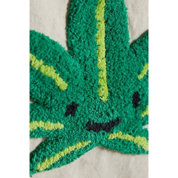 UO Mini Tufted Flag Textured Tapestry - Picture 5 of 5